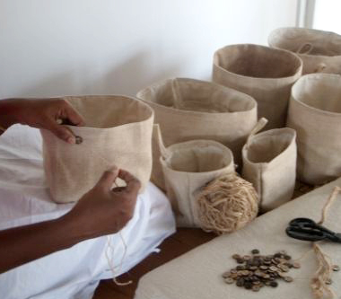 Hand finishes for jute round baskets